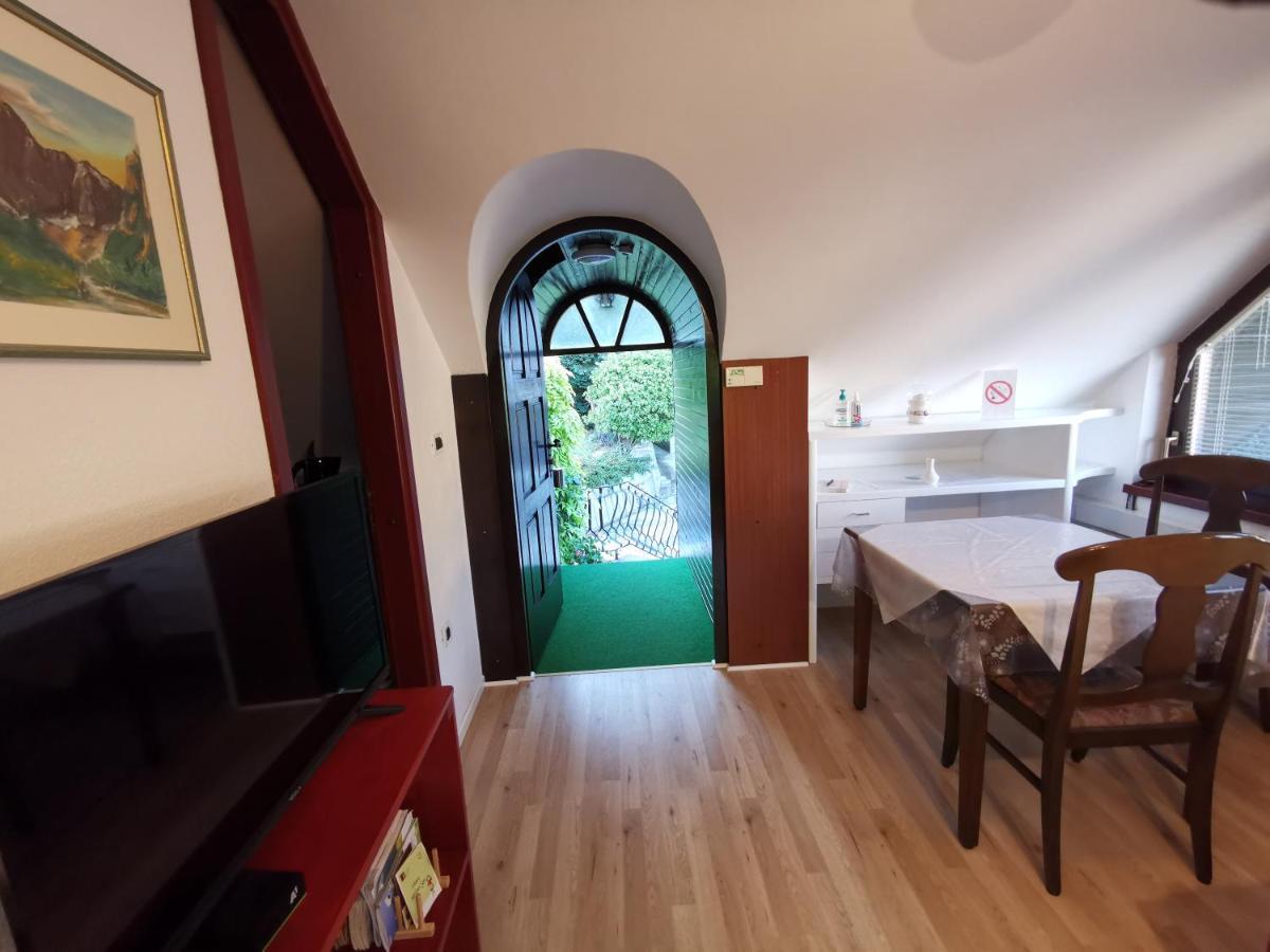 Apartmaji Mak ゴレンスカ地方 エクステリア 写真